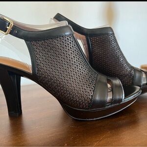 Naturalizer Dania Heels Black